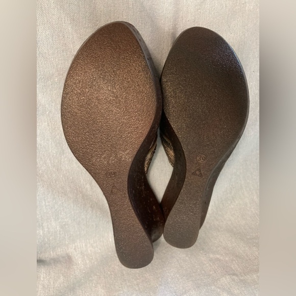 Cindy Says Studded Metallic Mules Clogs Wedge Leather Sip On 39 EU/8.5 US - Picture 4 of 9